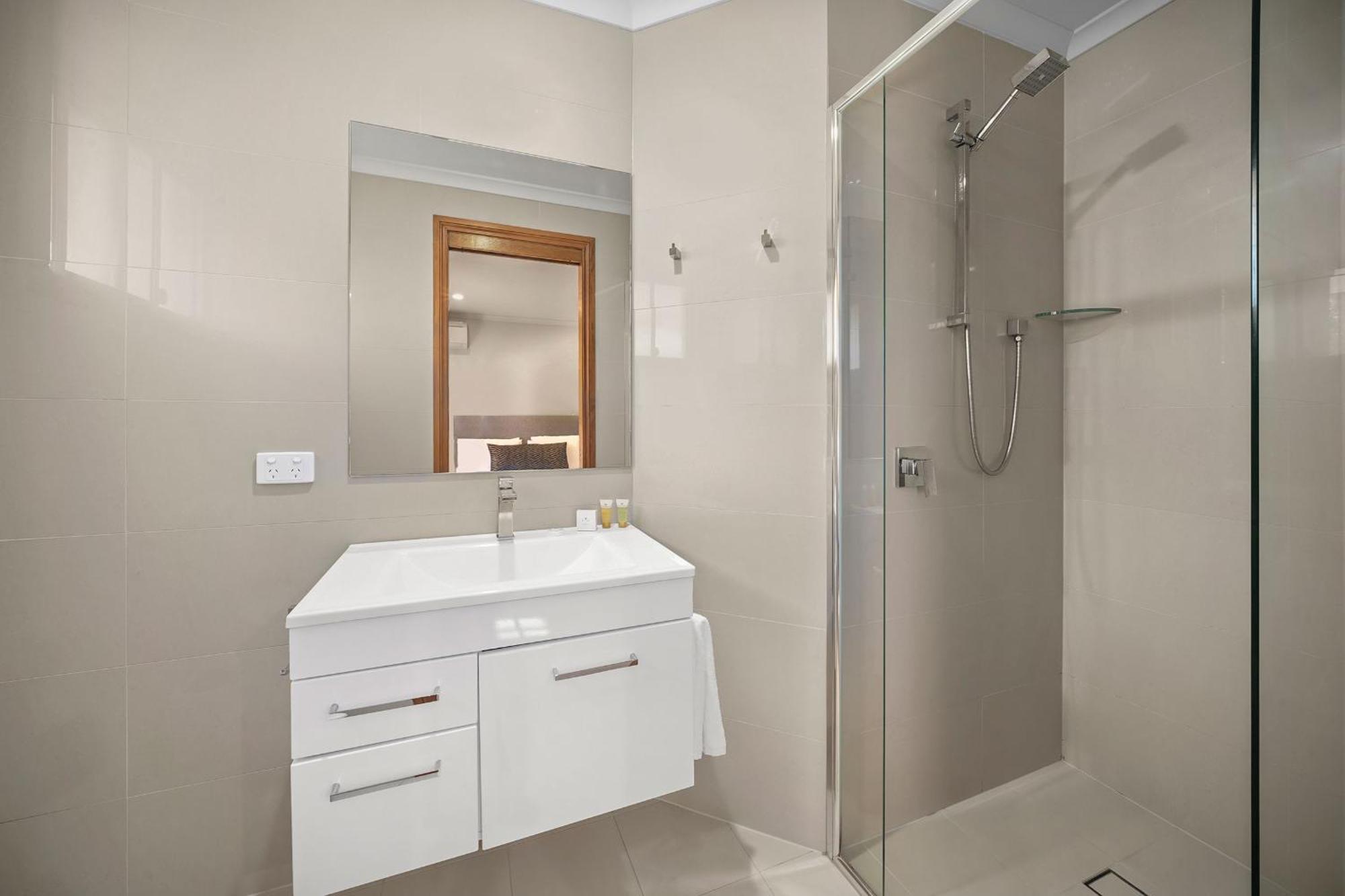 Ultiqa Village Resort Port Macquarie Bagian luar foto