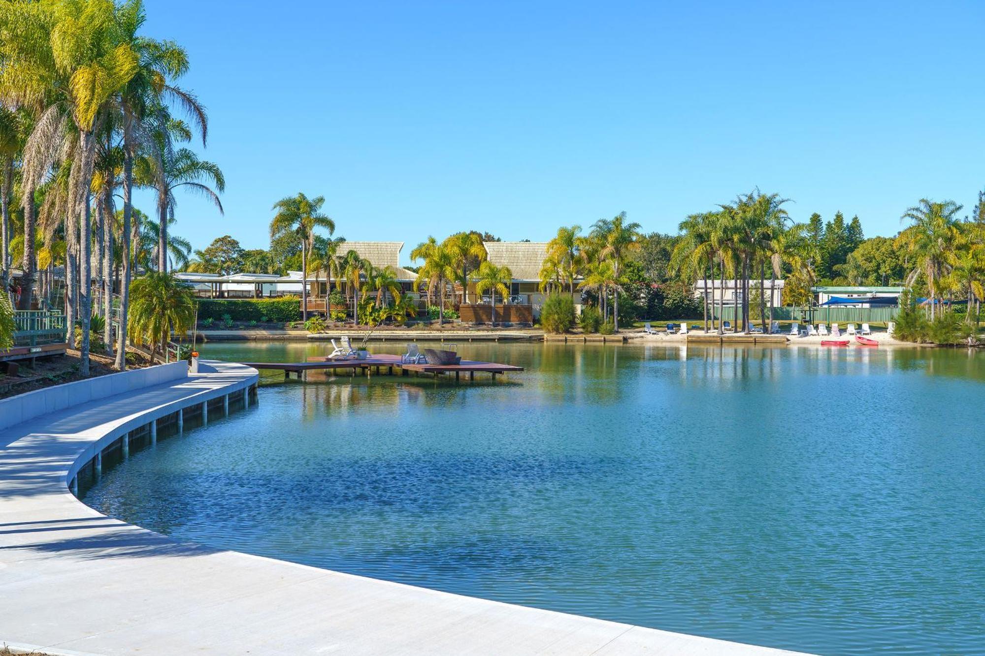 Ultiqa Village Resort Port Macquarie Bagian luar foto
