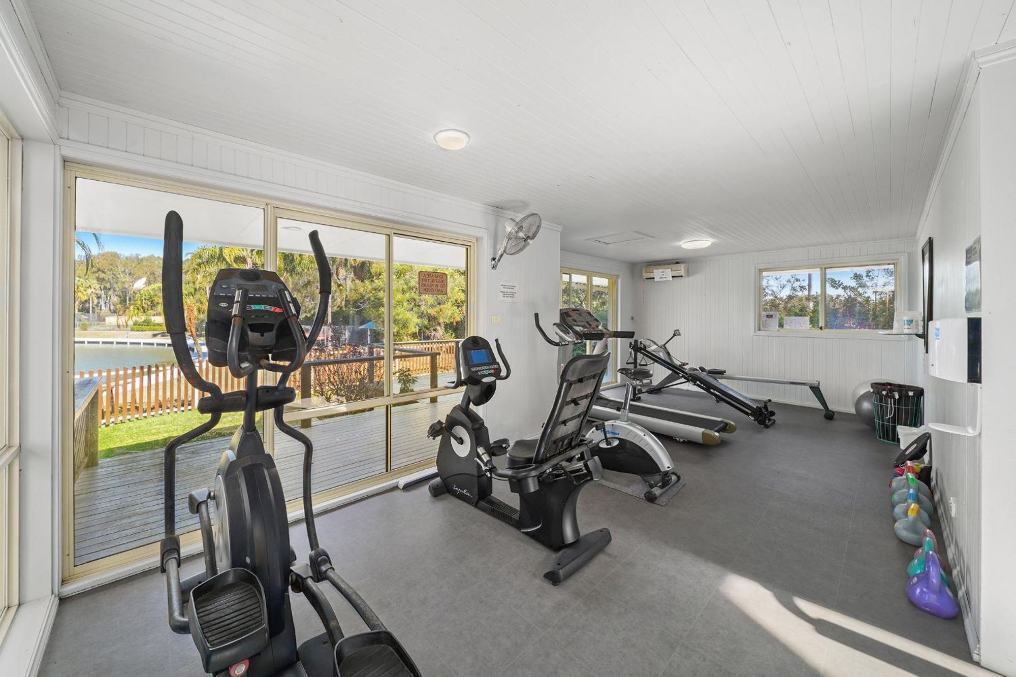 Ultiqa Village Resort Port Macquarie Bagian luar foto