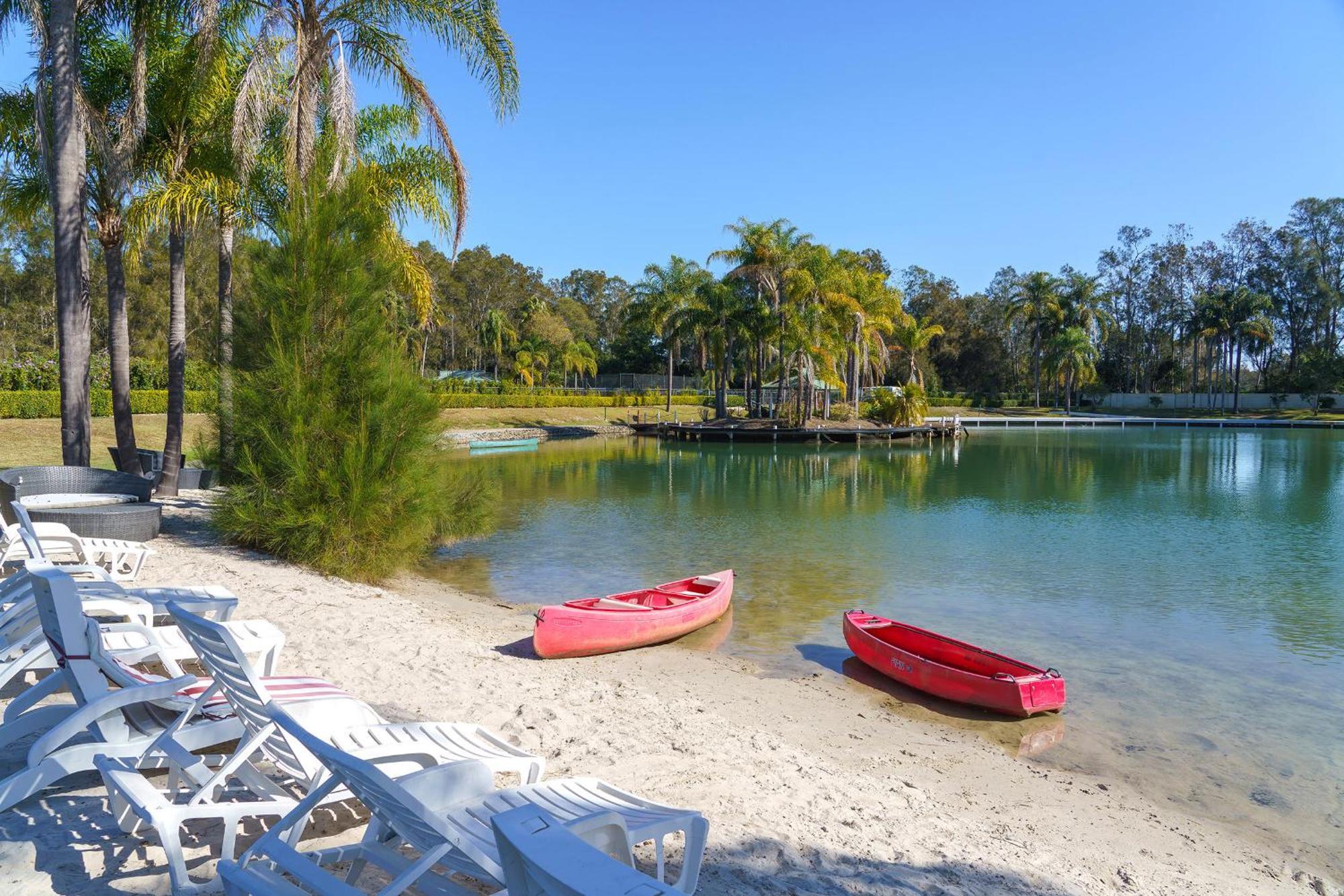 Ultiqa Village Resort Port Macquarie Bagian luar foto