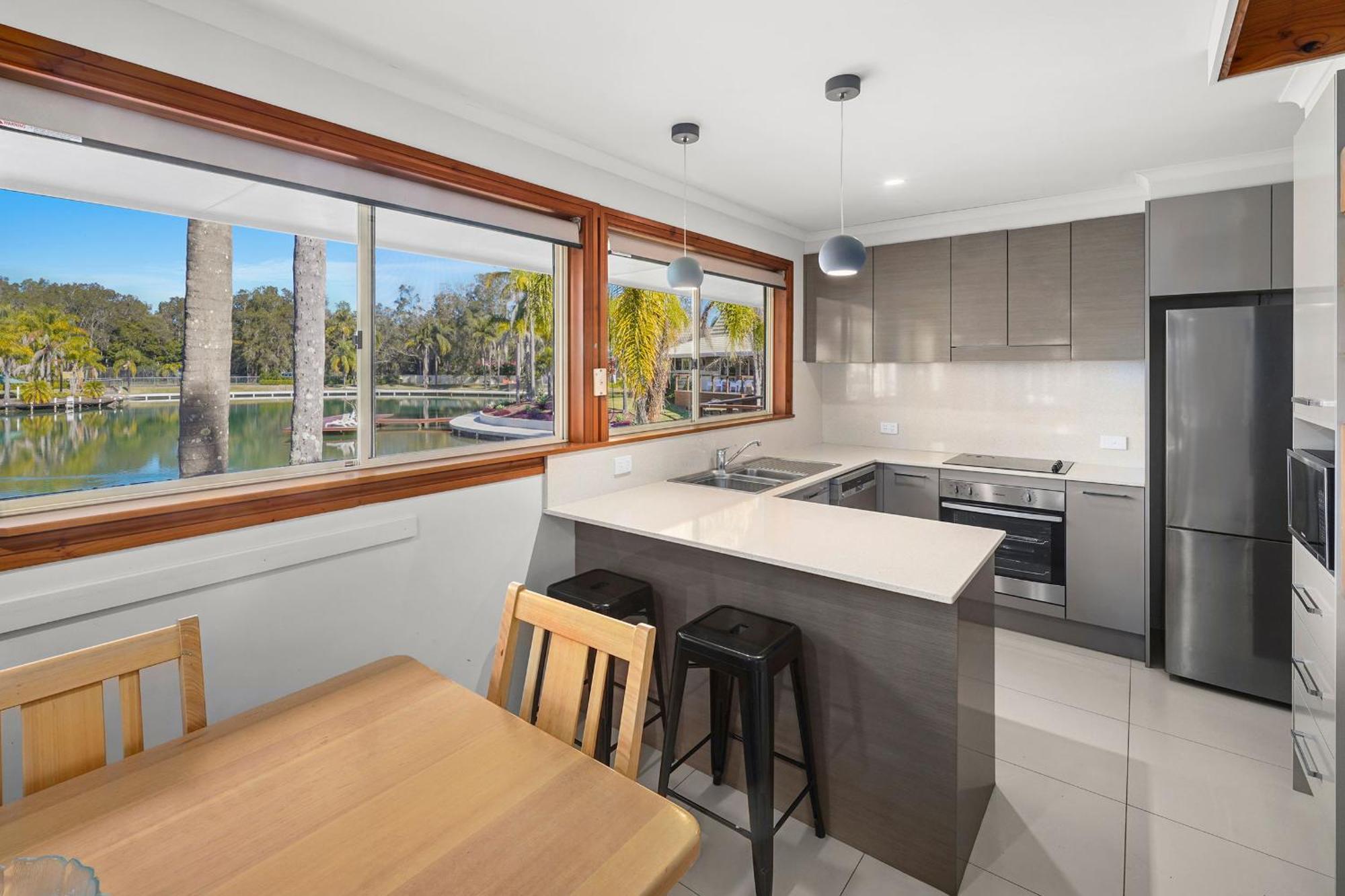 Ultiqa Village Resort Port Macquarie Bagian luar foto